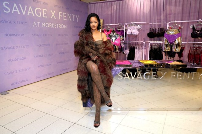 Rihanna’s Seductive Cleavage Stuns Fans at Savage x Fenty Launch!