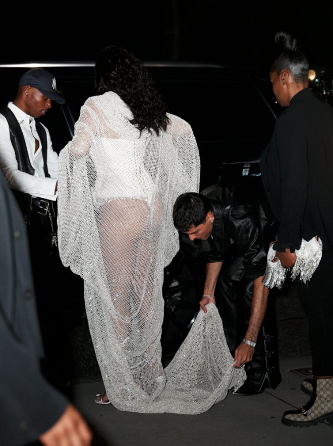 Rihanna’s Eye-Catching Look: Sheer Dress, Cleavage, and Daring Thong in NYC