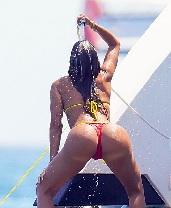 Anitta Flaunts Stunning Booty in Sexy Thong Bikini on Yacht